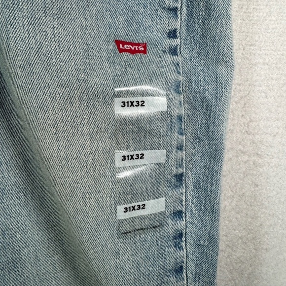 Levis Jeans Mens 31 Blue 511 Straight Light Wash NWT - Picture 7 of 14
